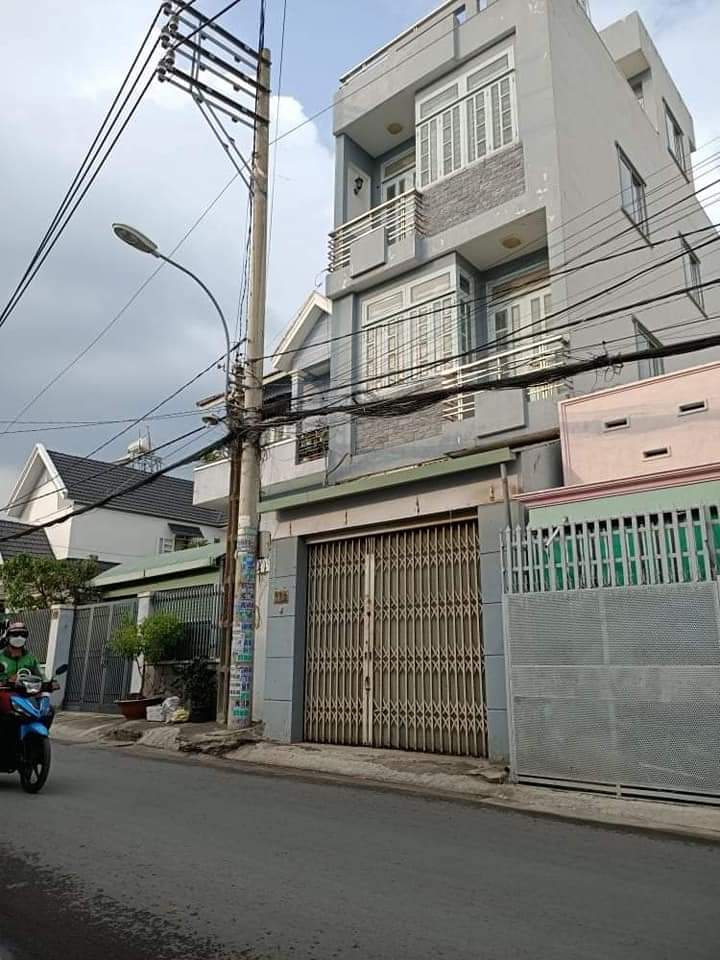 Bán nhà riêng VIP 4x15m mặt tiền xã Bà Điểm huyện Hóc Môn