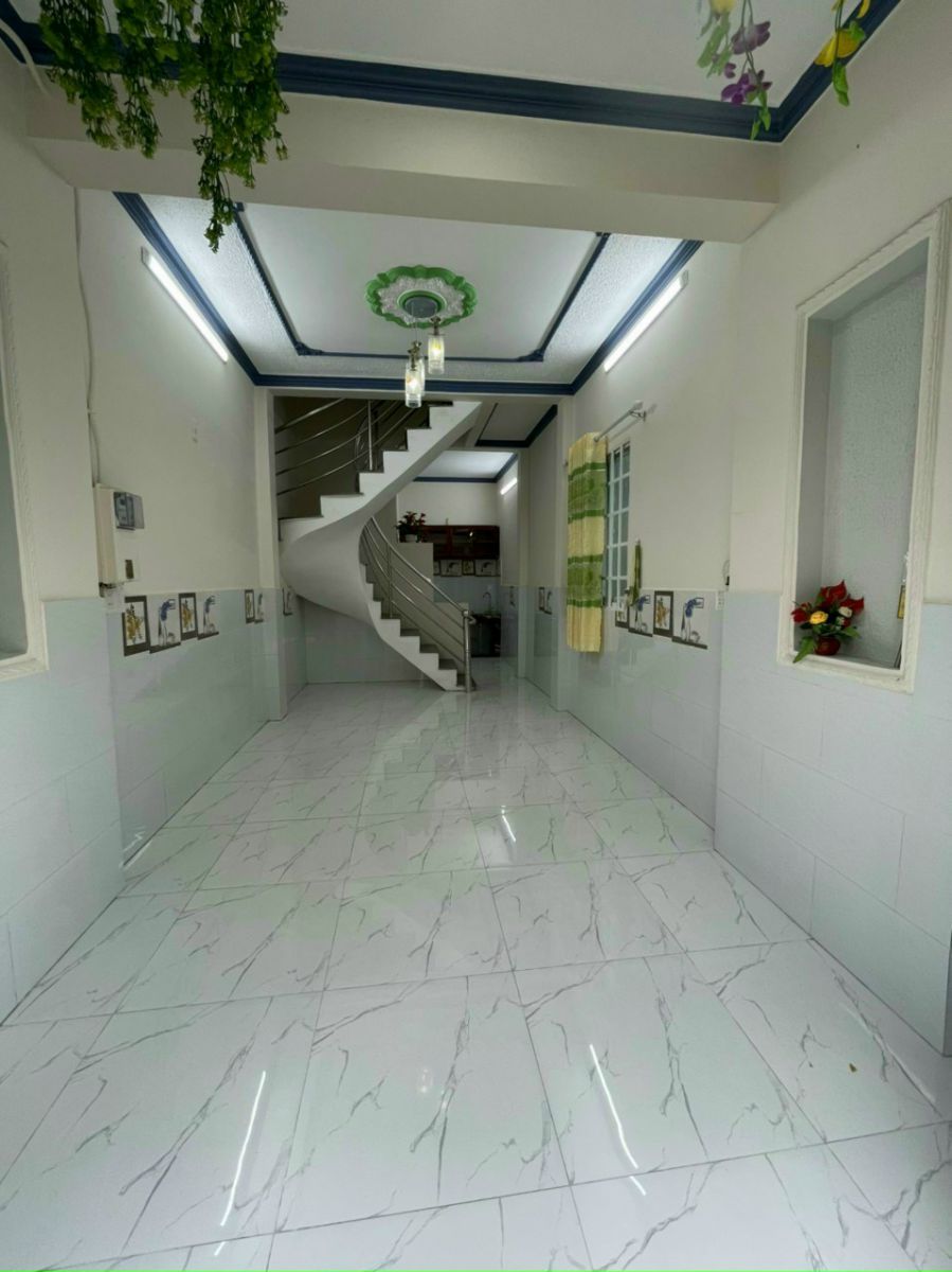 Bán nhà đẹp 45m2 mặt hẻm to đường HT3 gần chợ Hiệp Thành quận 12