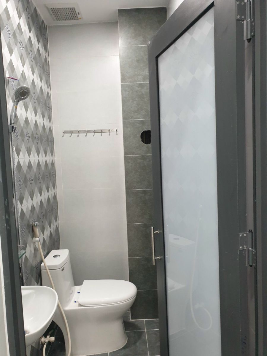 Bán nhà riêng 3,8x11m hướng Nam 2PN 3WC hẻm Trần Thị Hè phường HIệp Thành