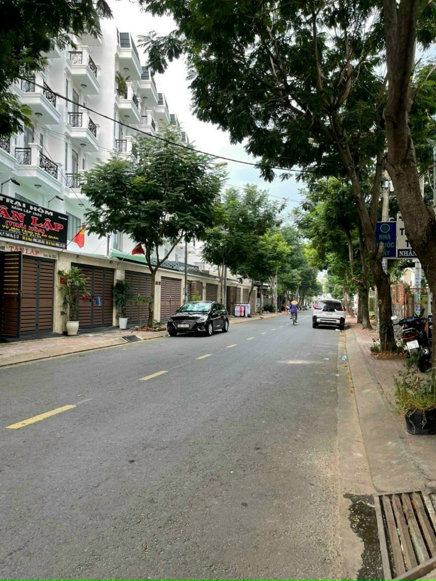  Bán nhà đẹp mặt tiền Thới An 21(đường mới Nguyễn Thị Xinh) trung tâm Quận 12