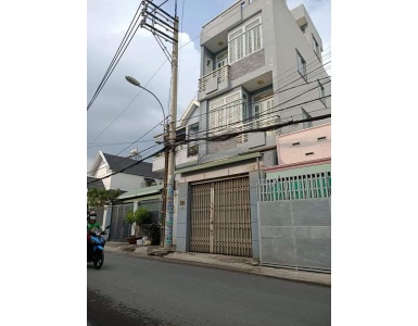 Bán nhà riêng VIP 4x15m mặt tiền xã Bà Điểm huyện Hóc Môn